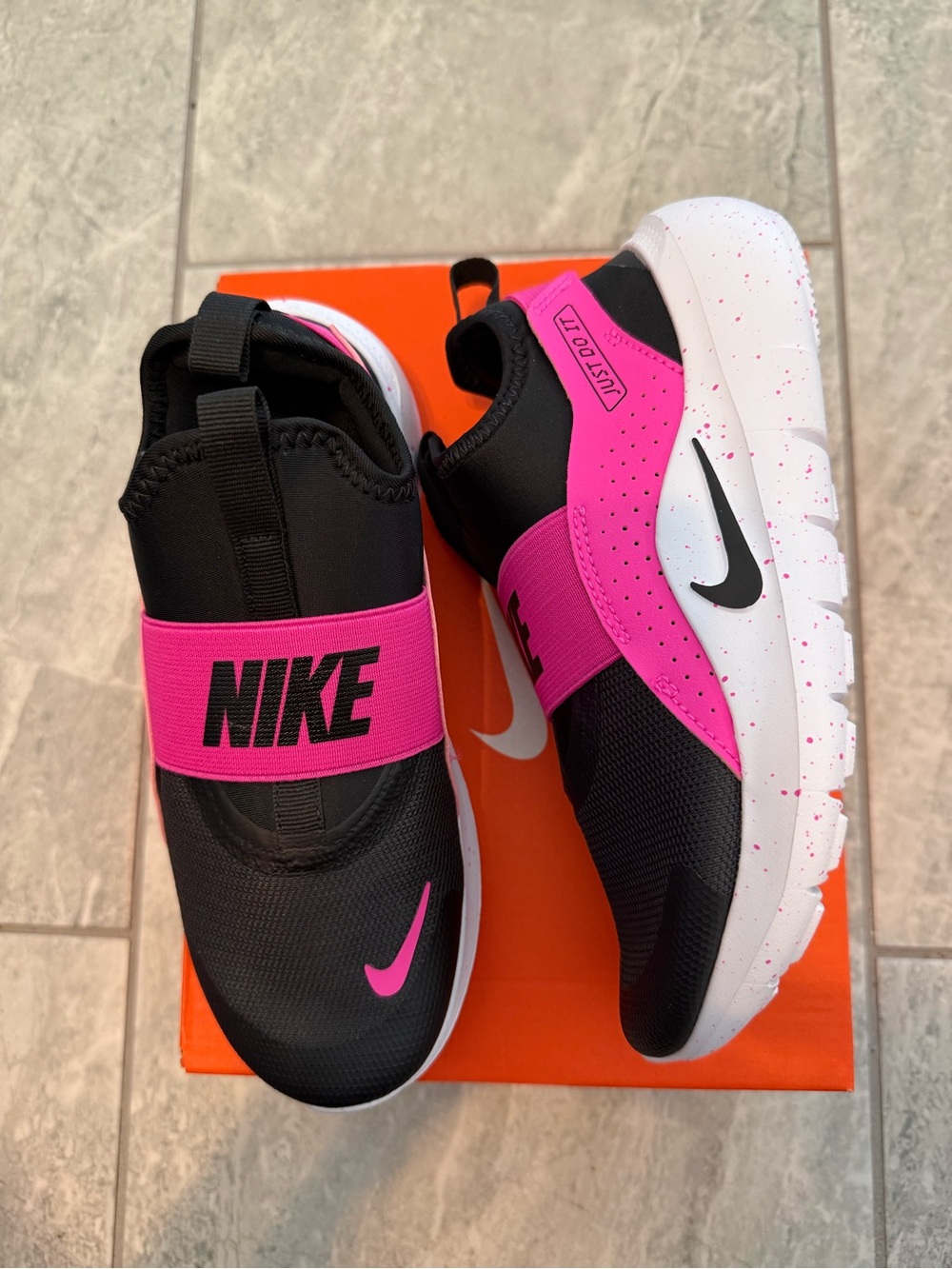 New girls Nike sz 2, 3 Black & Hot Pink Slip-On Shoes